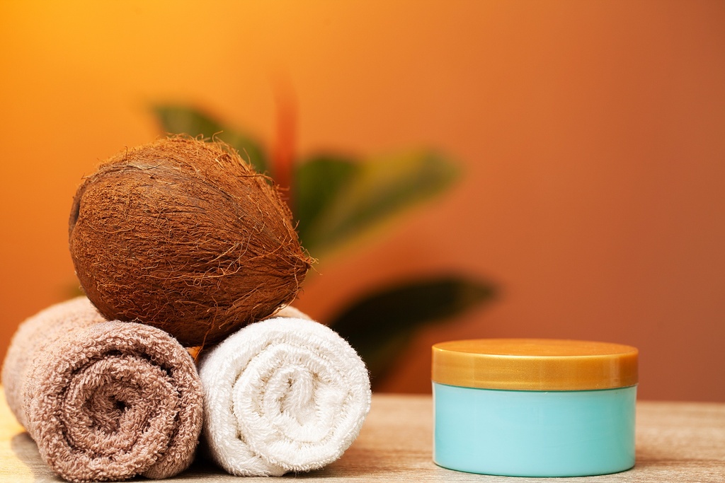 "EXCLUSIVE"  Nutrición + Masajes Relajantes + Faciales + Corporales Ilimitados